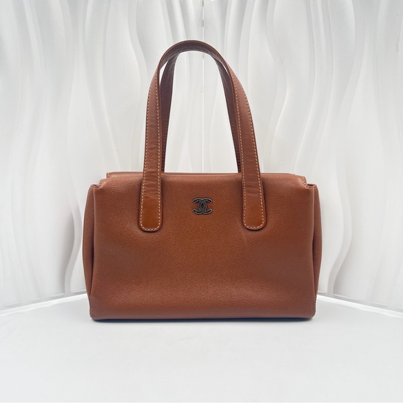 CHANEL Handbags - CHANEL Vintage Caviar Leather Tote Bag Caramel Brown Silver Hardware